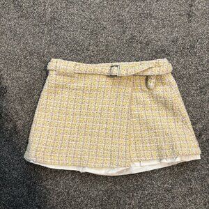 Zara yellow, gray and white plaid wrap around skirt, white trim at hemline, belt